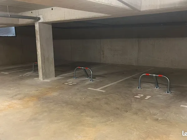 Place de parking couverte