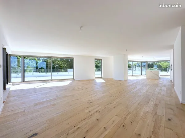 STRASBOURG - DEBUT ROBERTSAU - EXCEPTIONNEL ATTIQUE 7 PIECES - 187,4 m² - TERRASSE 107 m²