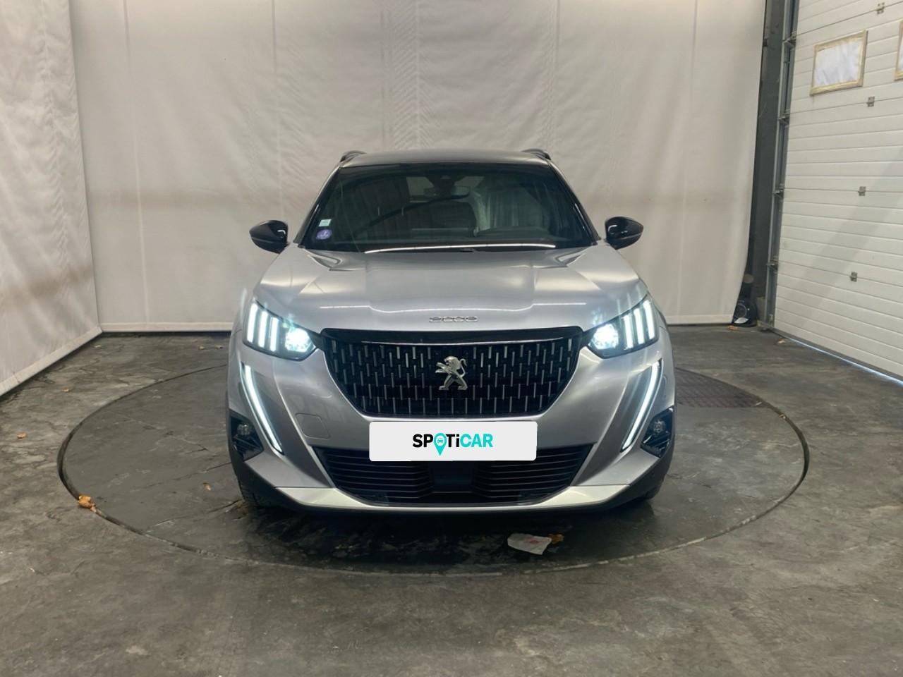 Peugeot 2008 puretech 130 s&s eat8 gt — photo 8