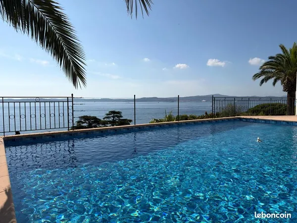 Villa 5 pièces 220 m²