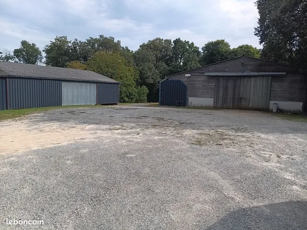 Local d’activité et entrepôt Vente Bessines-sur-Gartempe  800m² 150000€
