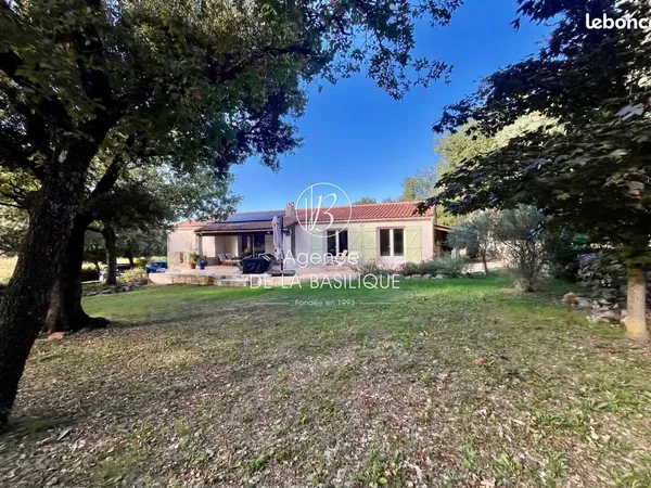 Propriété 4 pièces 150 m²