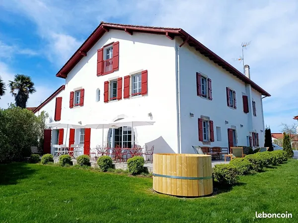 Maison 13 pièces 620 m²