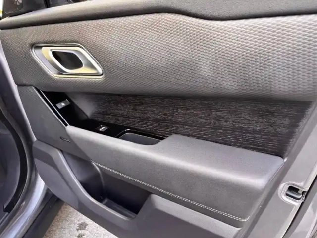 Land Rover Range Rover velar 2.0l p400e phev 404ch — photo 20