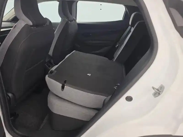 Renault Megane e-tech ev60 130ch super charge — photo 74