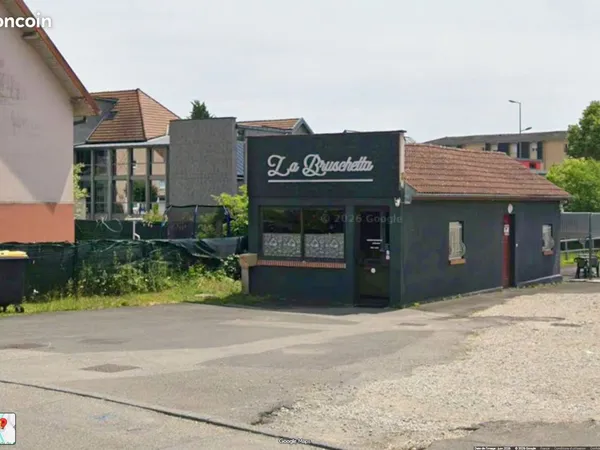 Murs commerciaux loués + Terrain 163m2 - Rentabilité > 10% - Restauration ou toute activité