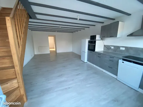 Jolie maison 3 chambres, 10 min Saintes