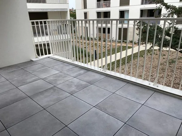 T3 non-meublé avec balcon et garage