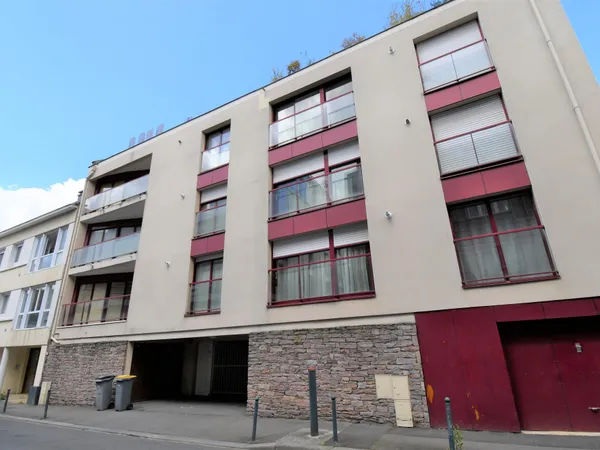 Appartement 6 pièces 103 m²