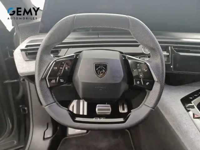 Peugeot 5008 hybrid 145 e-dcs6 — photo 13