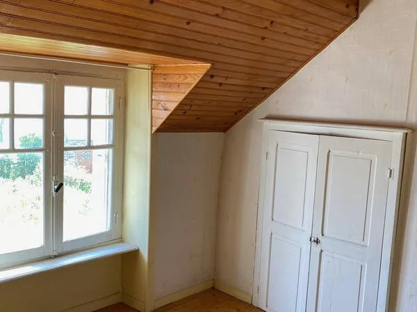 Maison mitoyenne à rénover