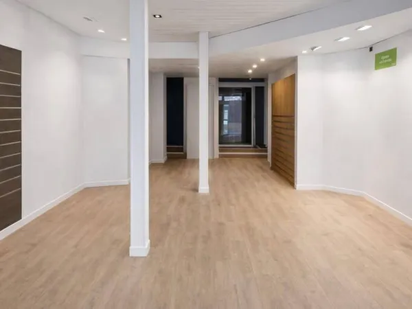 Local commercial 117 m²