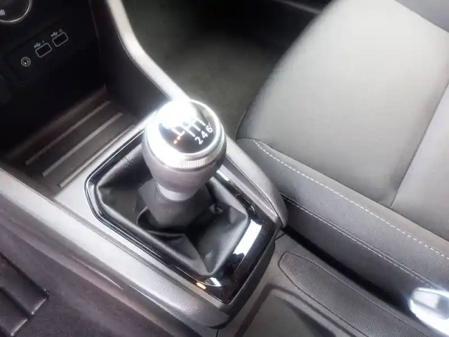 Renault Clio tce 90 ch gsr2 — photo 13