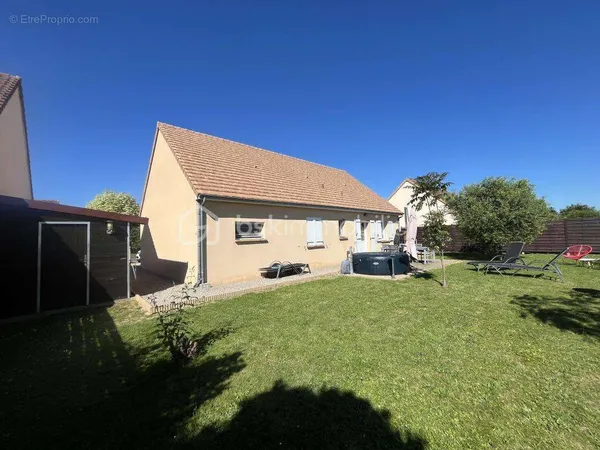 Pavillon plain pied et vue sur campagne