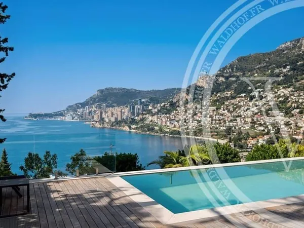 Villa 7 pièces 348 m²
