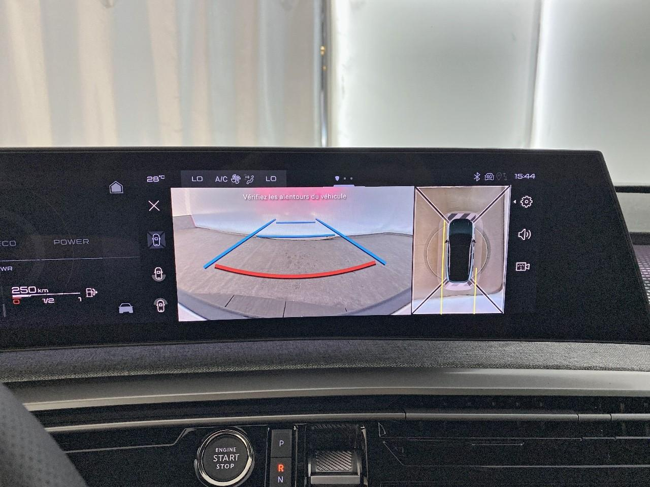 Peugeot 3008 hybrid 145 e-dcs6 gt — photo 15