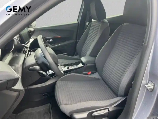 Peugeot 2008 electrique 136 ch — photo 9