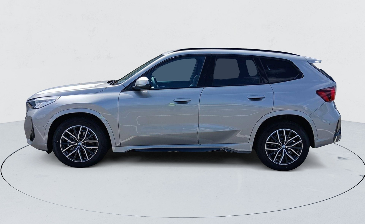 BMW X1 — photo 2