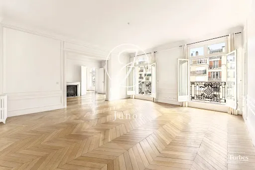 Appartement 7 pièces 248 m²