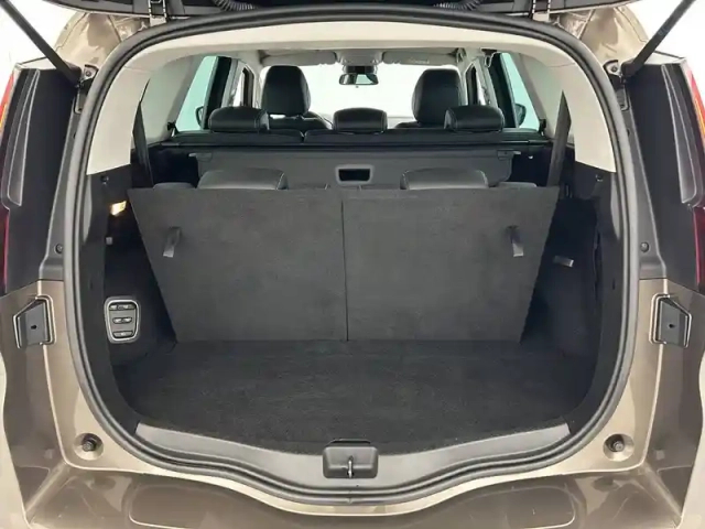 Renault Scenic grand  blue dci 120 — photo 27