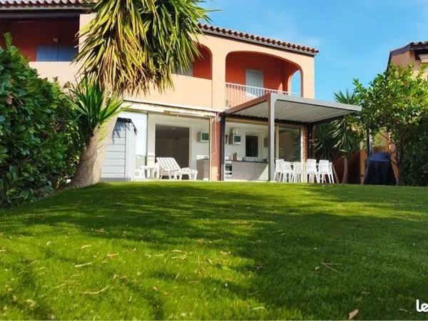 T2 meublé avec jardin, terrasse, piscine et parking - Bail mobilité - Théoule-sur-Me