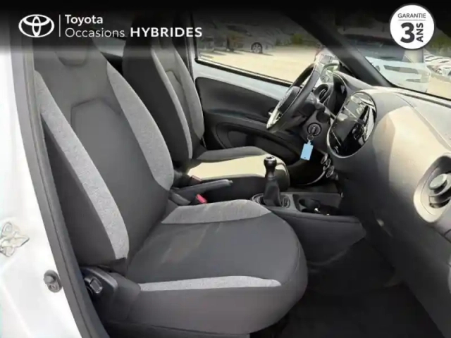 Toyota Aygo X 1.0 vvt-i 72ch dynamic — photo 6