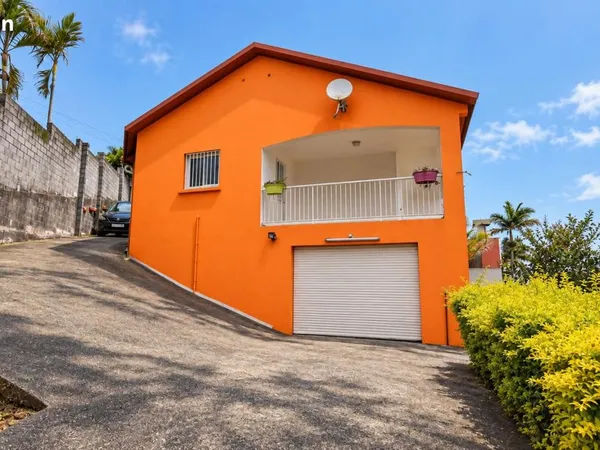 Villa 4 pièces 85 m²