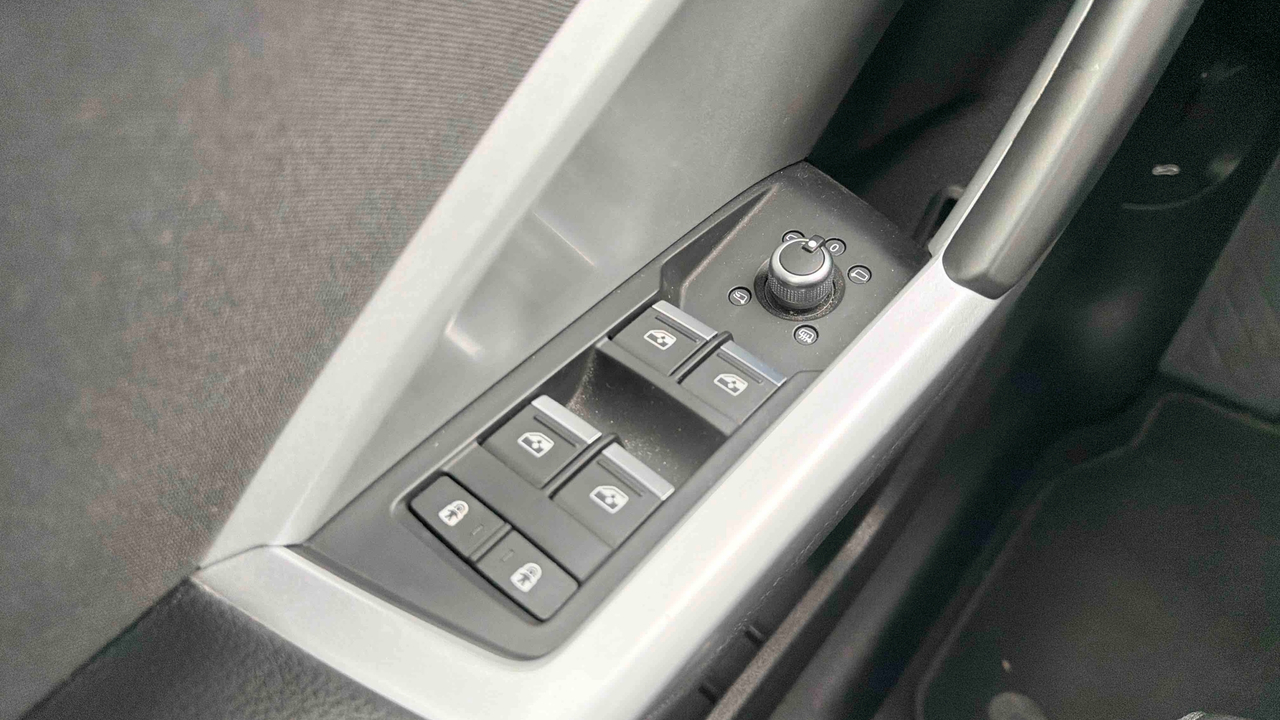 Audi Q3 35 TFSI 150 ch S tronic 7 — photo 27