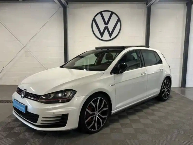 Volkswagen Golf 2.0 tsi 230 bluemotion technology dsg6