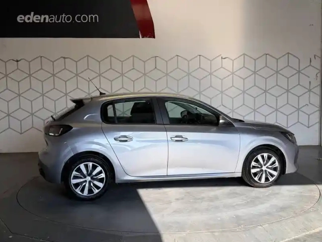 Peugeot 208 puretech 100 s&amp;s bvm6 — photo 5