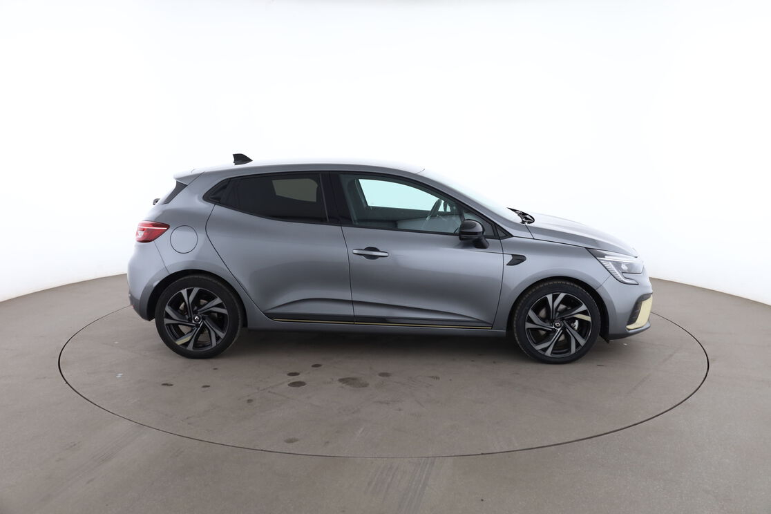 Renault Clio 1.6 E-Tech Hybride Engineered — photo 6
