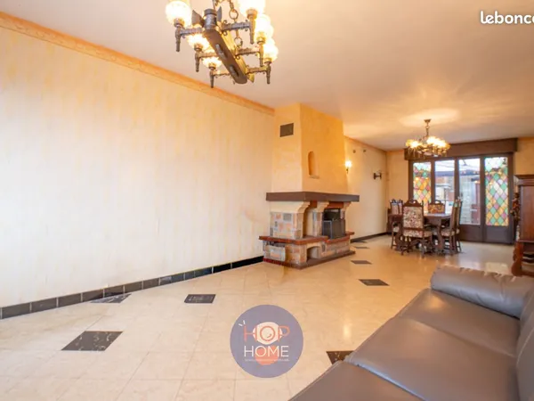 Maison 6 pièces 121 m²