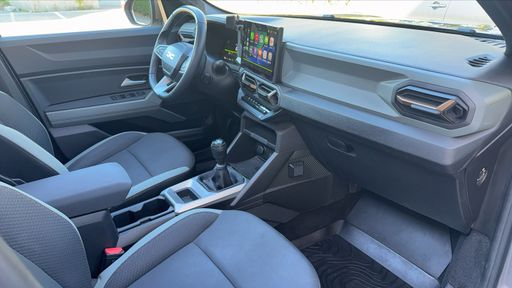 Dacia Bigster 1.2 TCe 140 Myld Hybride - Extreme – 2025 – 37164 km – Hybride essence – Boîte Manuelle — photo 43