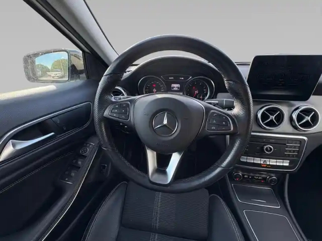 Mercedes Gla 200 7-g dct — photo 12