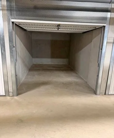 Garage à louer