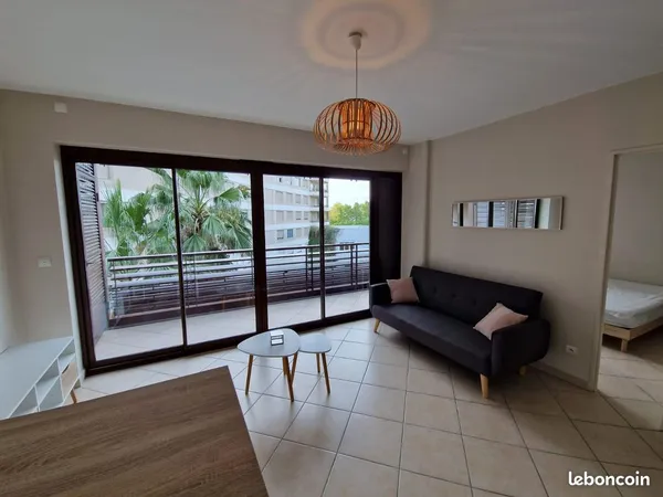 T2 meublé 35 m², grande terrasse et garage - Port Marianne