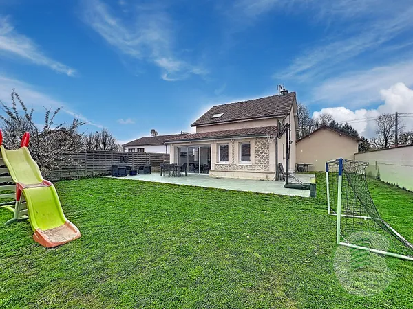 Belle maison familiale 4 chambres avec grand jardin sans vis-à-vis