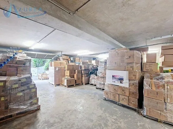 Entrepôt 333 m²