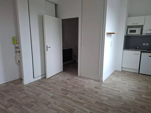 Studio 1 pièce 21 m²