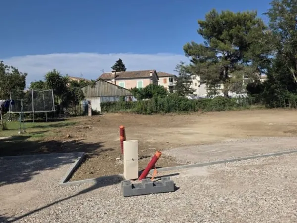 Terrain 205 m²