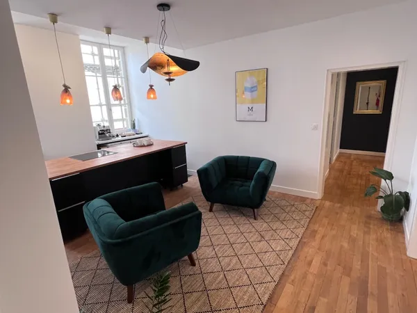 Loue bureaux 135m²