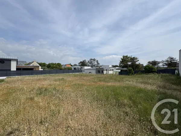 Terrain 938 m²