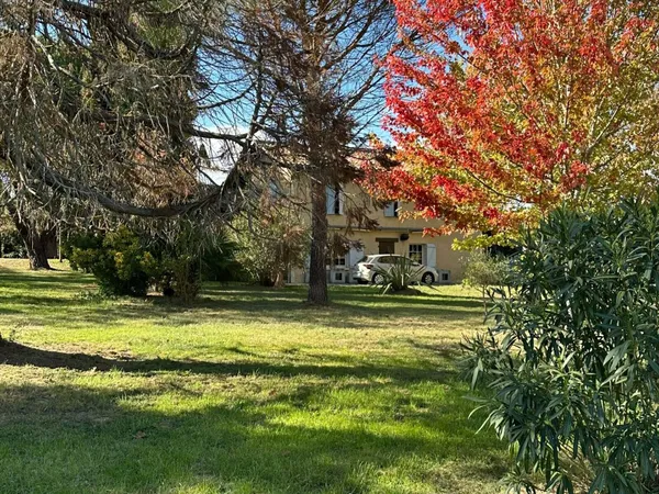 Maison 5 pièces 180 m²