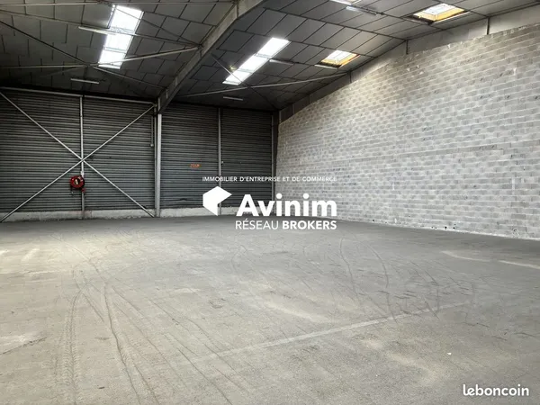 Local 880 m² Marseille