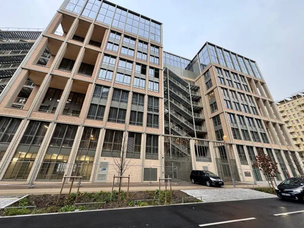 Bureaux 14466 m²