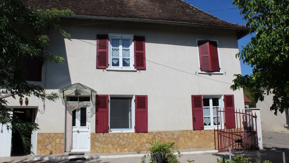Photo 1
