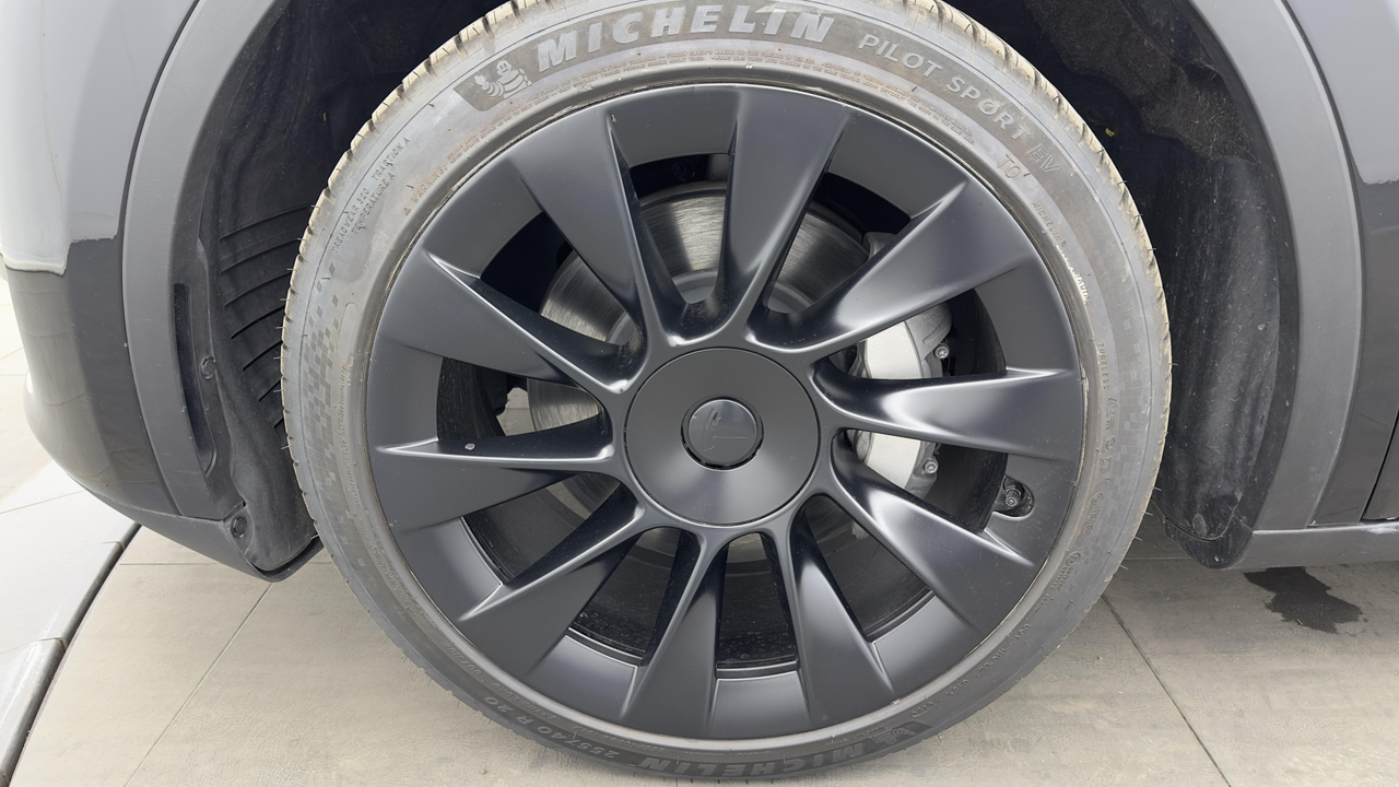 Tesla MODEL Y Grande Autonomie LONG RANGE RWD — photo 9