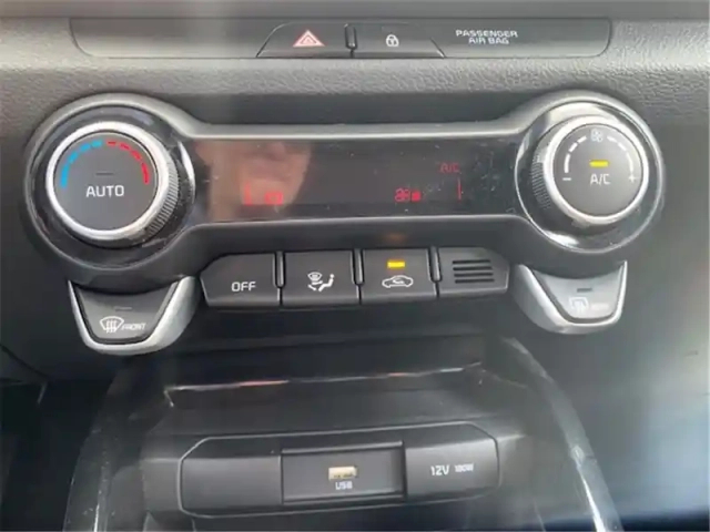 Kia Stonic 1.0 t-gdi 100 ch bvm6 — photo 47