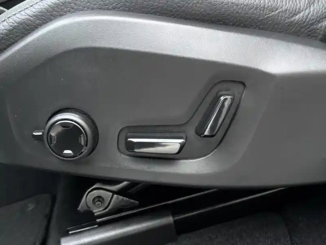 Volvo Xc60 t6 awd hybride rechargeable 253 ch+145 ch geartronic 8 — photo 16