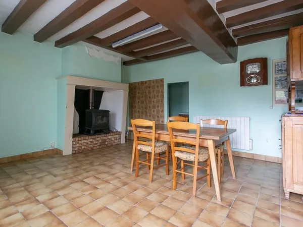 Maison à rénover avec hangar Loireauxence